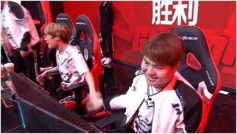 爆料云朵恶行视频,揭秘天空中的惊人真相  第2张